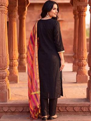 women ethnic motifs regular thread work kurta with trousers & with dupatta 6