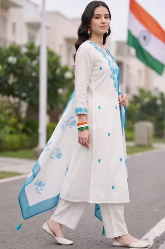 women floral embroidered regular thread work kurta with trousers & with dupatta