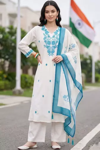 women floral embroidered regular thread work kurta with trousers & with dupatta