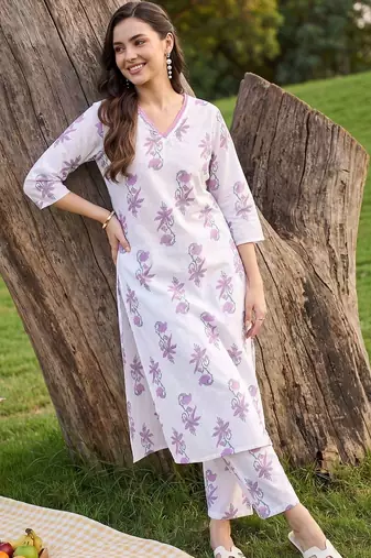 women floral printed regular cotton kurta with trousers
