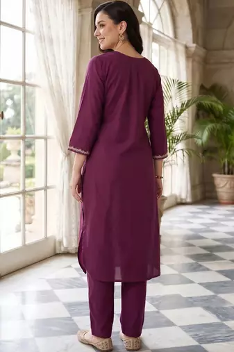 women ethnic motifs embroidered regular thread work kurta with trousers & with dupatta