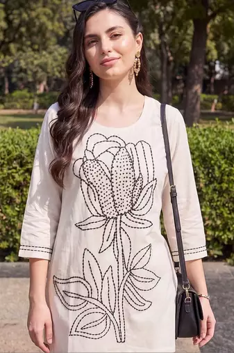women ethnic motifs embroidered regular thread work cotton kurta with trousers