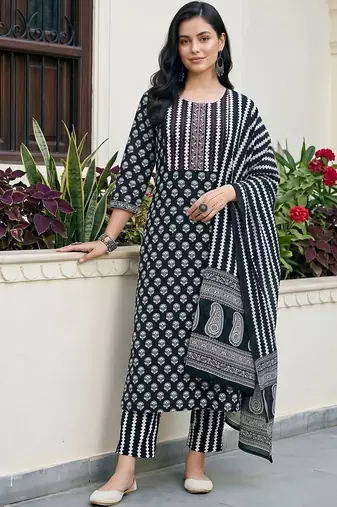 women printed regular cotton kurta with trousers & with dupatta