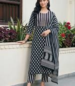 women printed regular cotton kurta with trousers & with dupatta