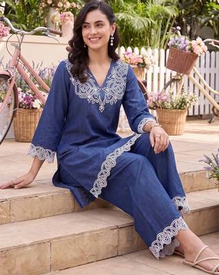 women ethnic motifs embroidered regular thread work linen kurta with palazzos 3