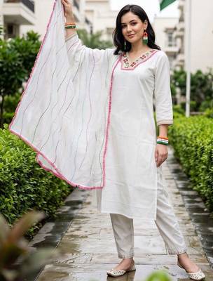 women floral embroidered regular thread work kurta with trousers & with dupatta 5