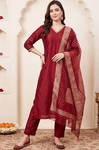 women ethnic motifs regular kurta with trousers & with dupatta