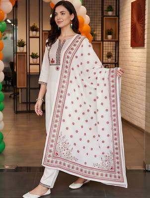women ethnic motifs embroidered regular thread work cotton kurta with trousers & with dupatta 3