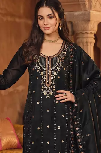 women ethnic motifs embroidered regular kurta with trousers & with dupatta