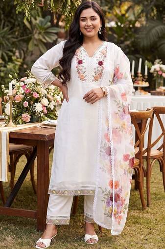 women floral embroidered regular thread work kurta with trousers & with dupatta