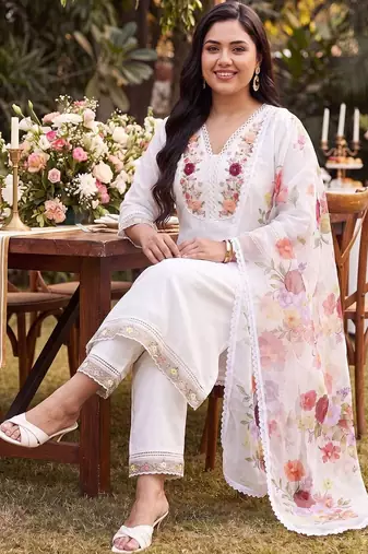 women floral embroidered regular thread work kurta with trousers & with dupatta