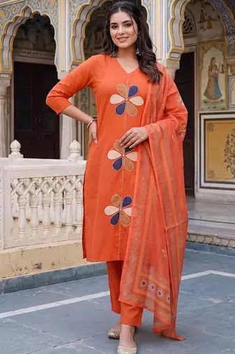 women floral embroidered regular thread work cotton kurta with trousers & with dupatta