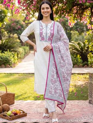 women floral embroidered thread work cotton kurta with trousers & dupatta 3