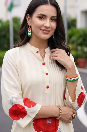 women floral printed regular cotton kurta with trousers