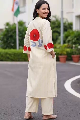 women floral printed regular cotton kurta with trousers