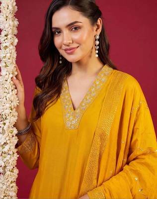 women regular gotta patti kurta with trousers & with dupatta 2