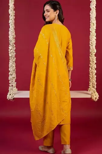 women regular gotta patti kurta with trousers & with dupatta