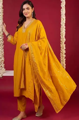 women regular gotta patti kurta with trousers & with dupatta