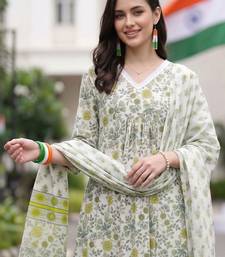 women floral printed empire cotton kurta with trousers & with dupatta