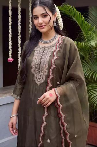 women ethnic motifs regular thread work liva kurta with trousers & with dupatta