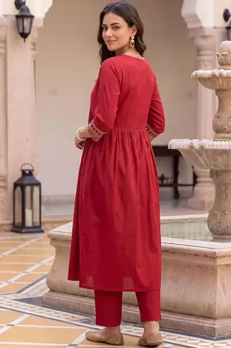 women ethnic motifs empire thread work liva kurta with trousers