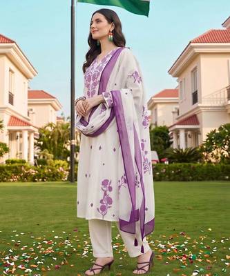 women floral embroidered regular thread work kurta with trousers & with dupatta 1