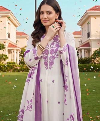 women floral embroidered regular thread work kurta with trousers & with dupatta 2