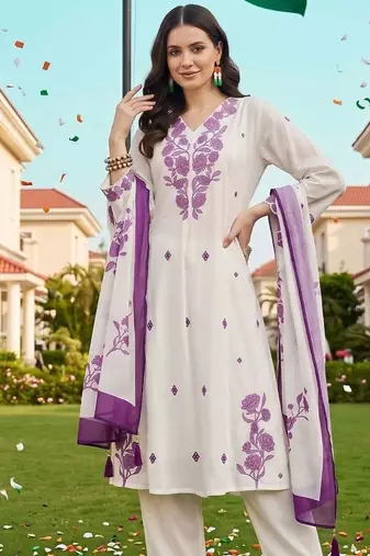 women floral embroidered regular thread work kurta with trousers & with dupatta