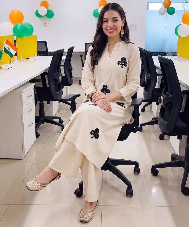women printed regular cotton kurta with palazzos