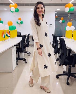 women printed regular cotton kurta with palazzos 3