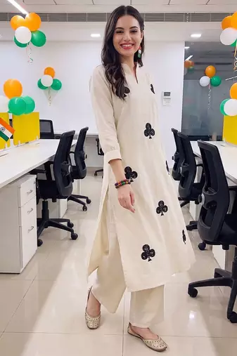 women printed regular cotton kurta with palazzos