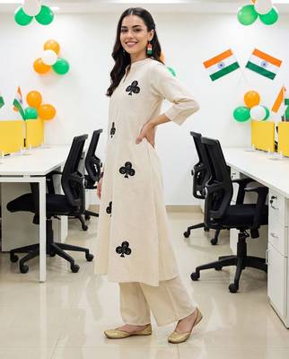 women printed regular cotton kurta with palazzos 5