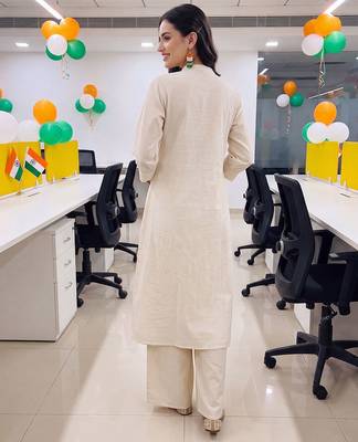 women printed regular cotton kurta with palazzos 6