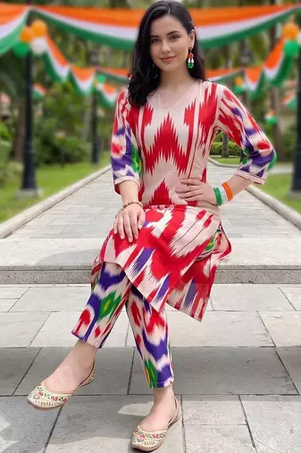 women printed regular cotton kurta with trousers