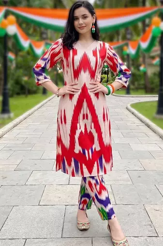 women printed regular cotton kurta with trousers