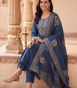 women ethnic motifs embroidered regular thread work kurta with trousers & with dupatta