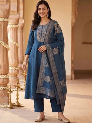 women ethnic motifs embroidered regular thread work kurta with trousers & with dupatta 5