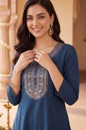 women ethnic motifs embroidered regular thread work kurta with trousers & with dupatta