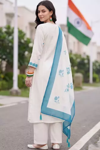 women floral embroidered regular thread work kurta with trousers & with dupatta