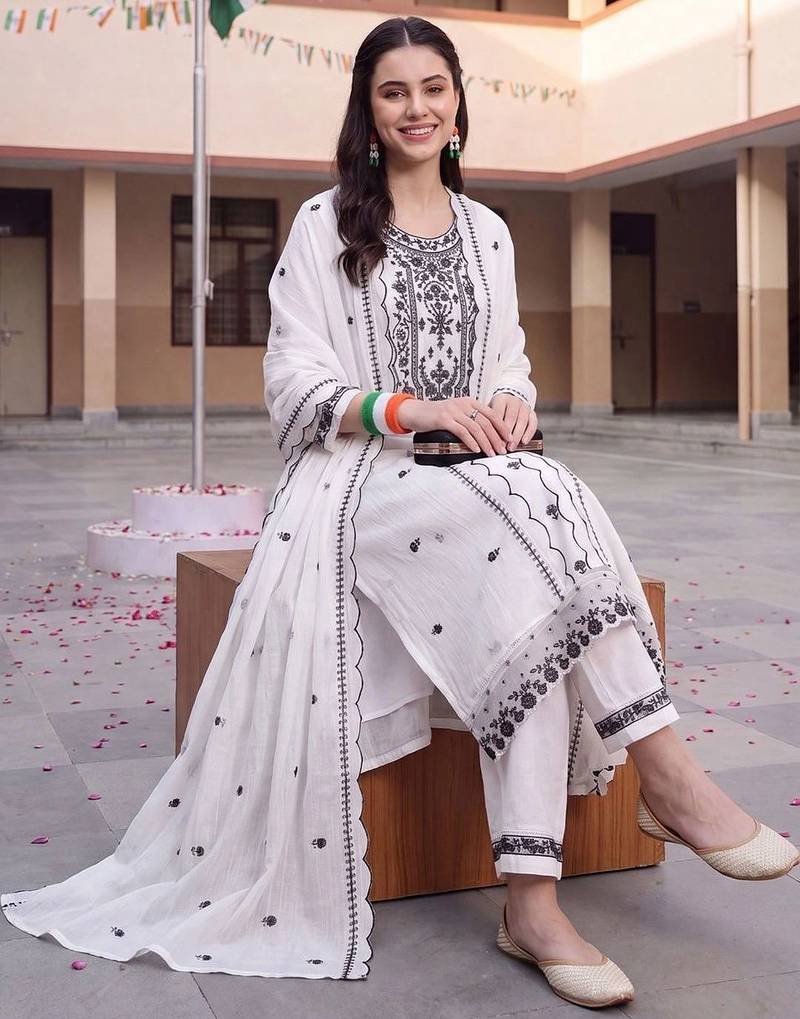 women ethnic motifs embroidered regular thread work cotton kurta with trousers & with dupatta