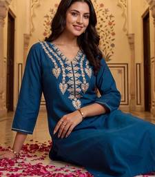 women ethnic motifs embroidered regular thread work kurta with trousers