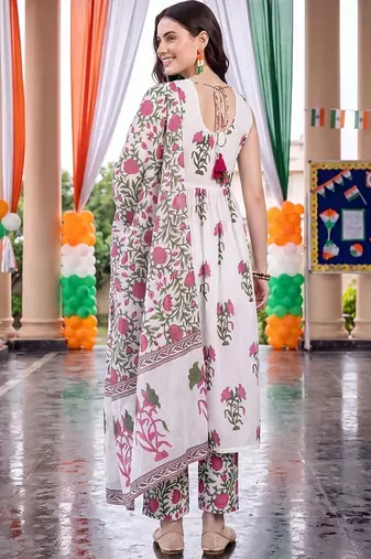 women floral printed empire cotton kurta with trousers & with dupatta