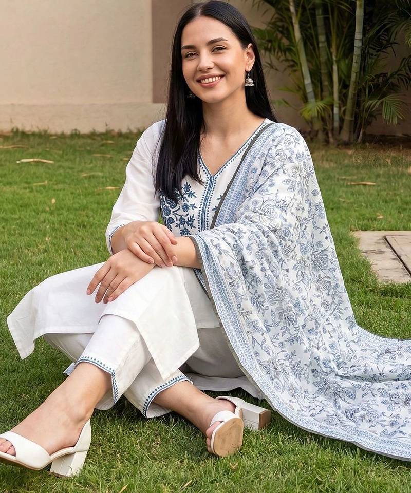 women floral embroidered regular thread work cotton kurta with trousers & with dupatta