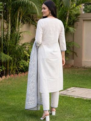 women floral embroidered regular thread work cotton kurta with trousers & with dupatta 4
