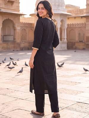 women regular thread work kurta with trousers & with dupatta 4