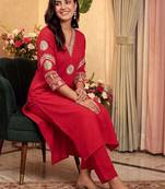 women ethnic motifs embroidered regular thread work kurta with trousers