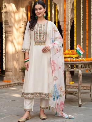 women ethnic motifs embroidered regular thread work kurta with trousers & with dupatta 6