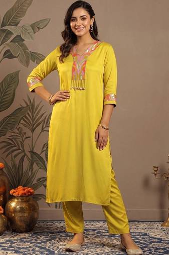 women ethnic motifs embroidered regular sequinned kurta with trousers