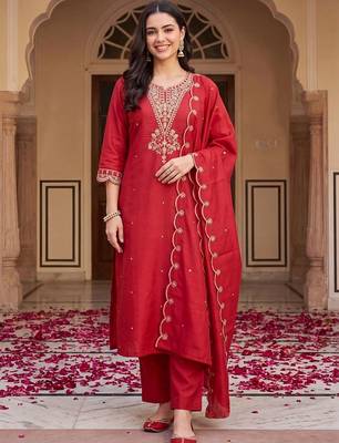 women ethnic motifs embroidered regular thread work kurta 6