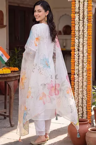 women floral embroidered regular thread work liva kurta with trousers & with dupatta